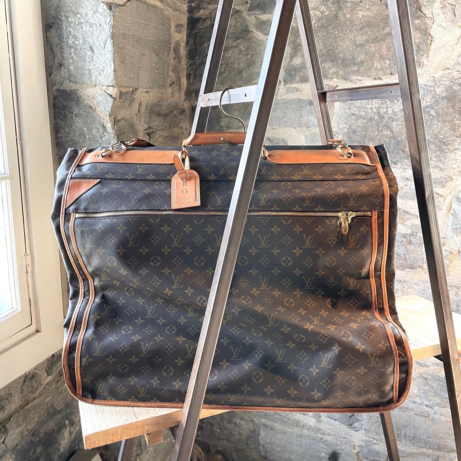Antique Suitcase from Louis Vuitton for sale at Pamono